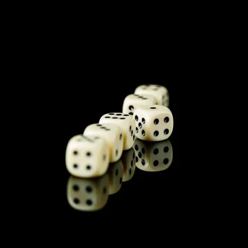 10 бр./компл. Трансграничная Доставка на 16 мм Бежово Заоблени Кости Настолна Игра Mahjong Кубчета Чаши Аксесоари