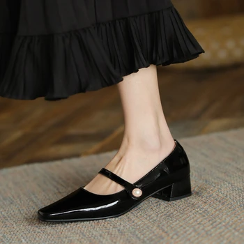 Новата пролетно-есенен дамски обувки, обувки с кръгло бомбе не сужающемся надолу масивна токчета, лачени обувки-лодка Mary Janes, дамски обувки, класически черни обувки